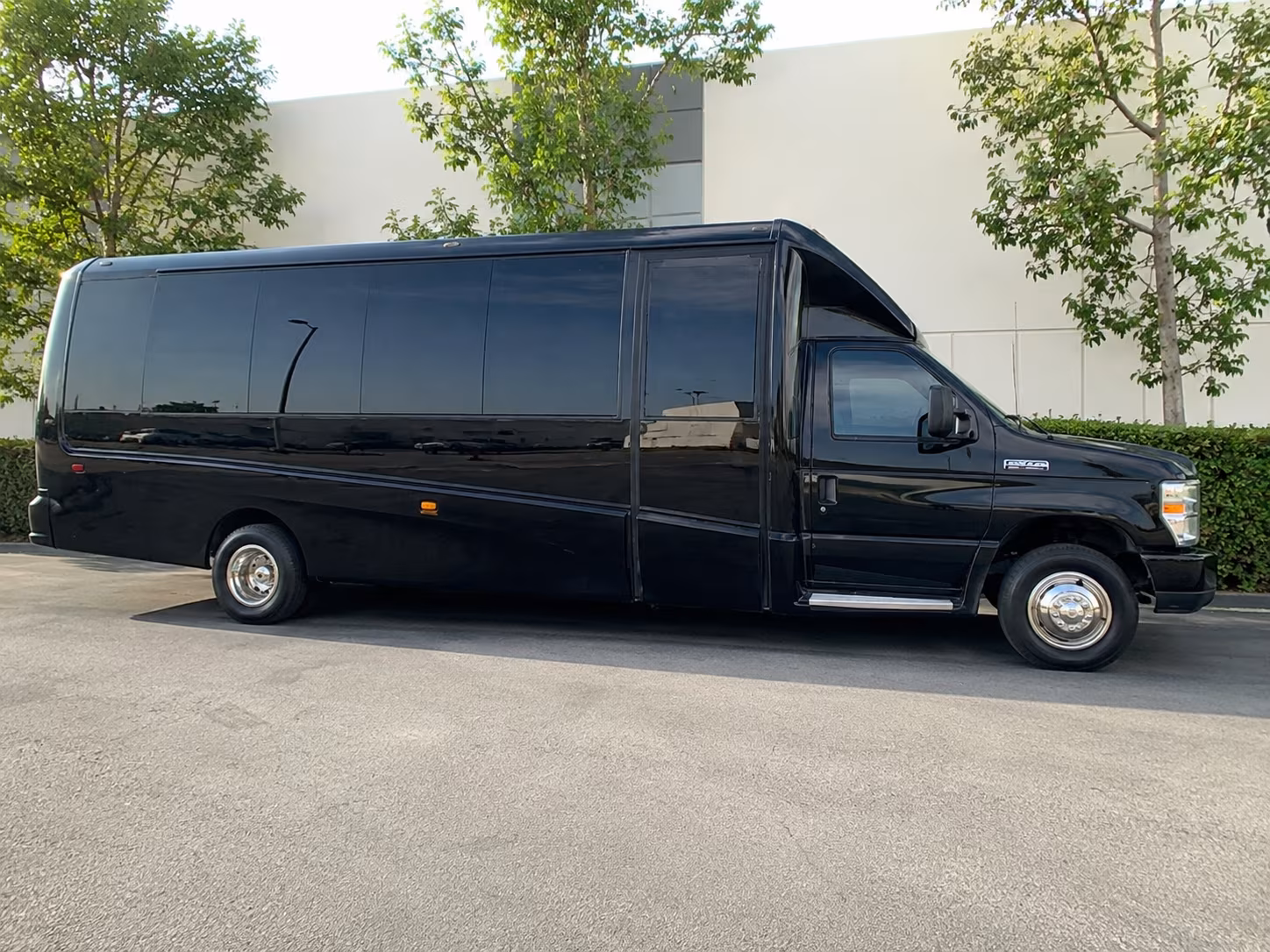 Rialto Airport Shuttle & Transportation onboard seating