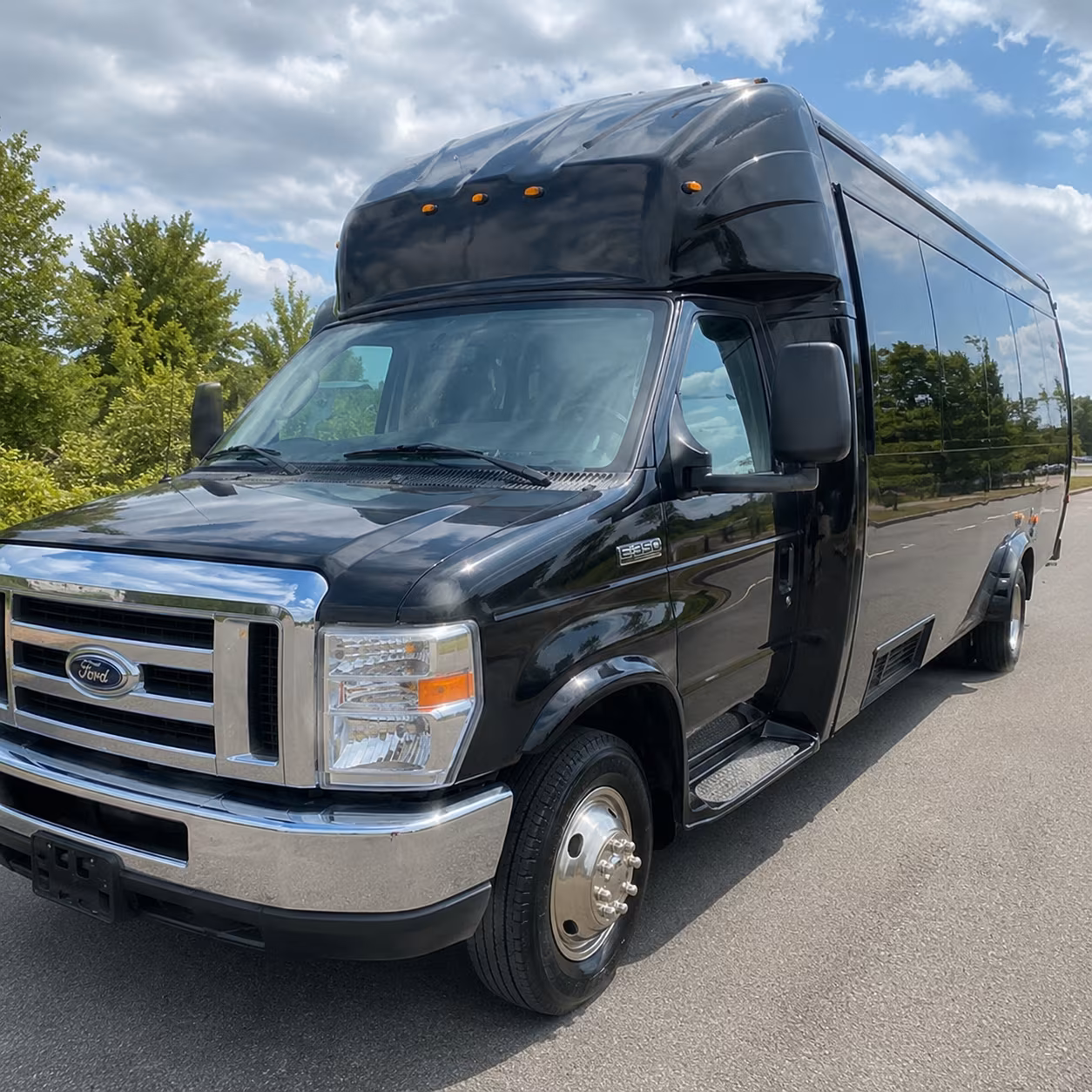 Rialto Birthday, Sweet 16, & Quinceañera Transportation onboard seating